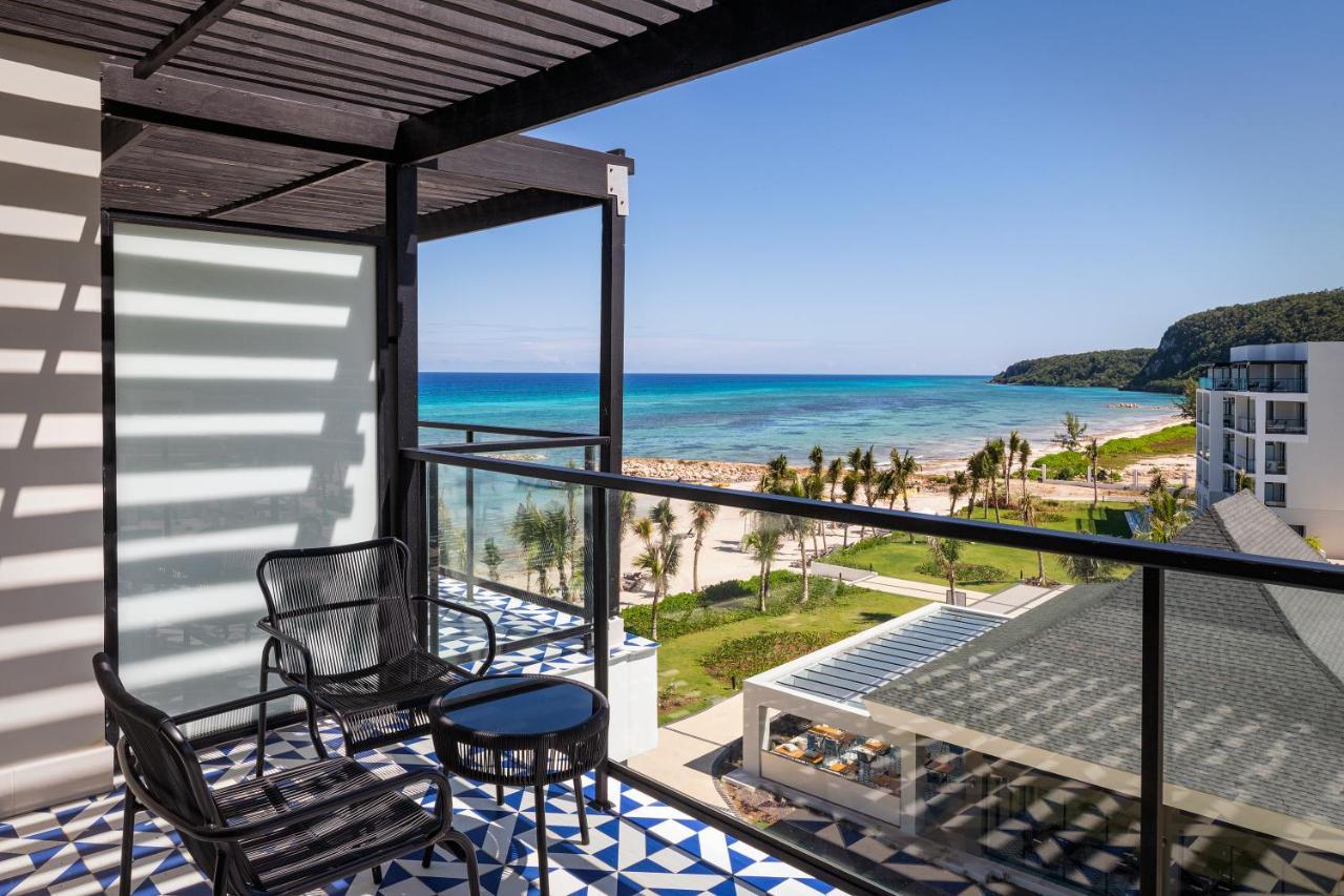 Hotel Ocean Eden Bay (Adults Only) Spring Rises Exteriér fotografie View from a room at the hotel