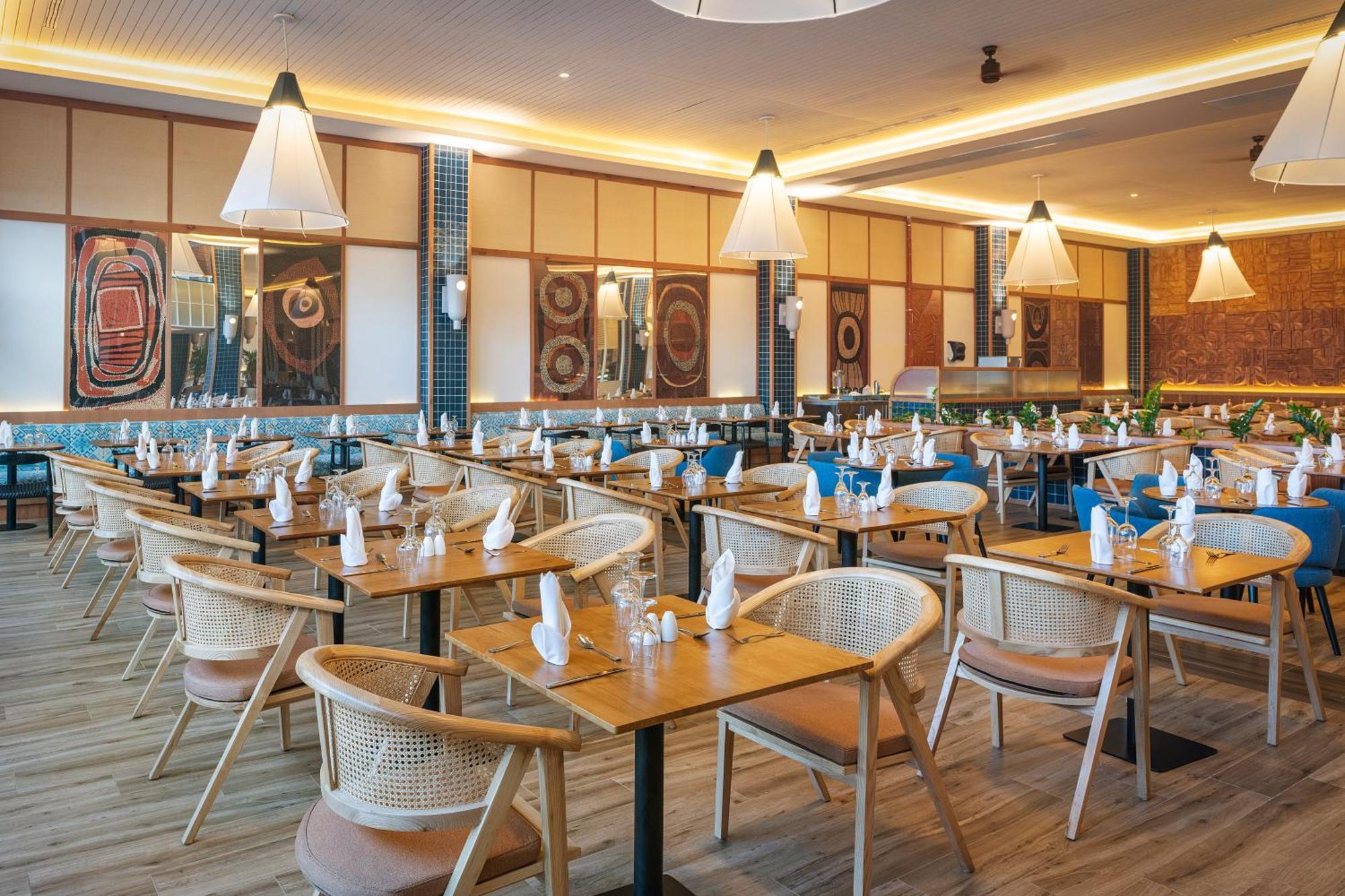 Hotel Ocean Eden Bay (Adults Only) Spring Rises Exteriér fotografie The interior of the restaurant