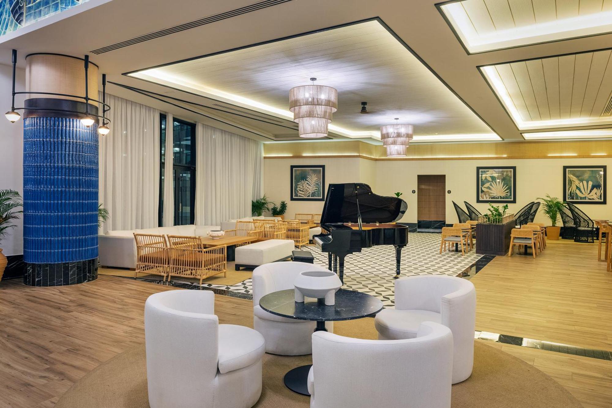 Hotel Ocean Eden Bay (Adults Only) Spring Rises Exteriér fotografie The lounge at the airport