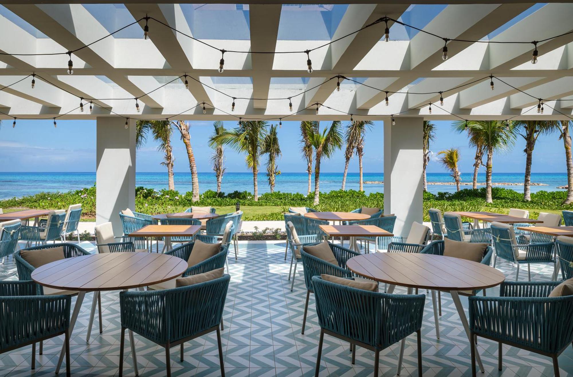 Hotel Ocean Eden Bay (Adults Only) Spring Rises Exteriér fotografie The Beach Club at The Ritz-Carlton, Cancun
